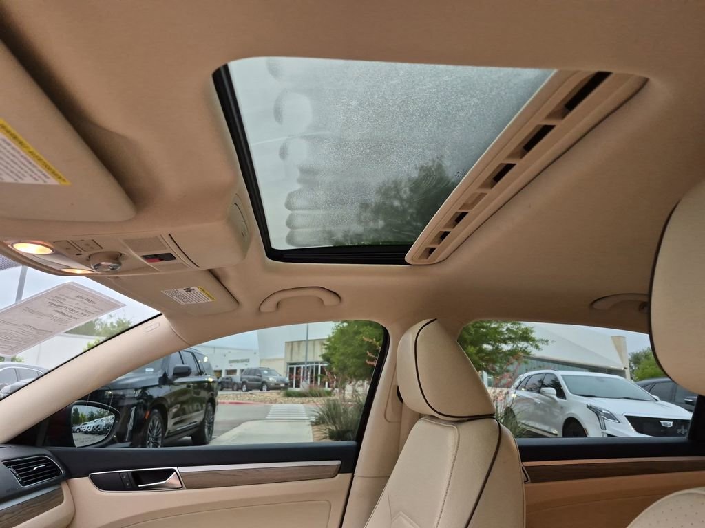 Used 2017 Volkswagen Passat 1.8T SE FWD image 30