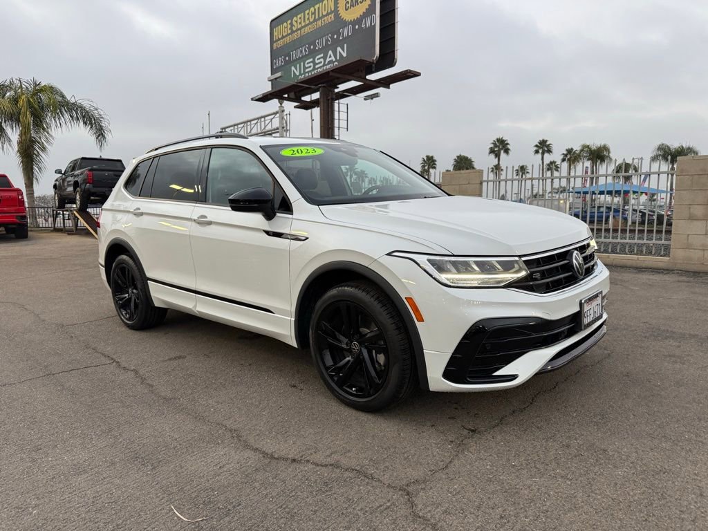 Used 2023 Volkswagen Tiguan SE R-Line