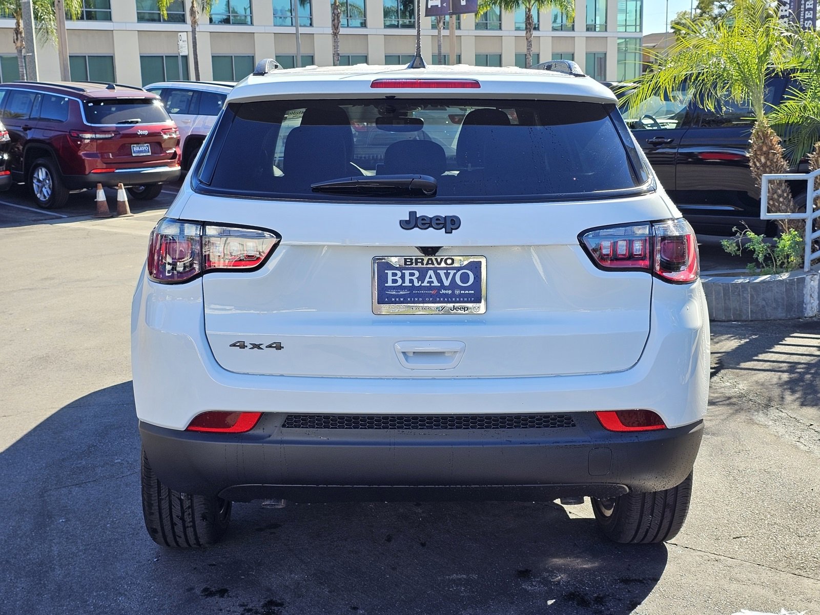 New 2026 Jeep Compass Latitude image 6