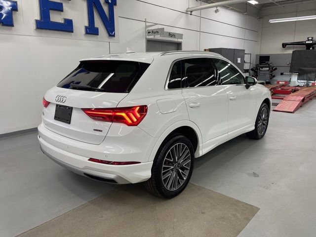 Used 2022 Audi Q3 2.0T Premium w/ Convenience Package image 4