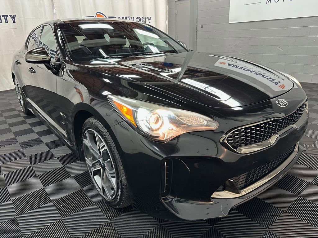 Used 2020 Kia Stinger GT-Line w/ Sun & Sound Package AWD/4WD image 2