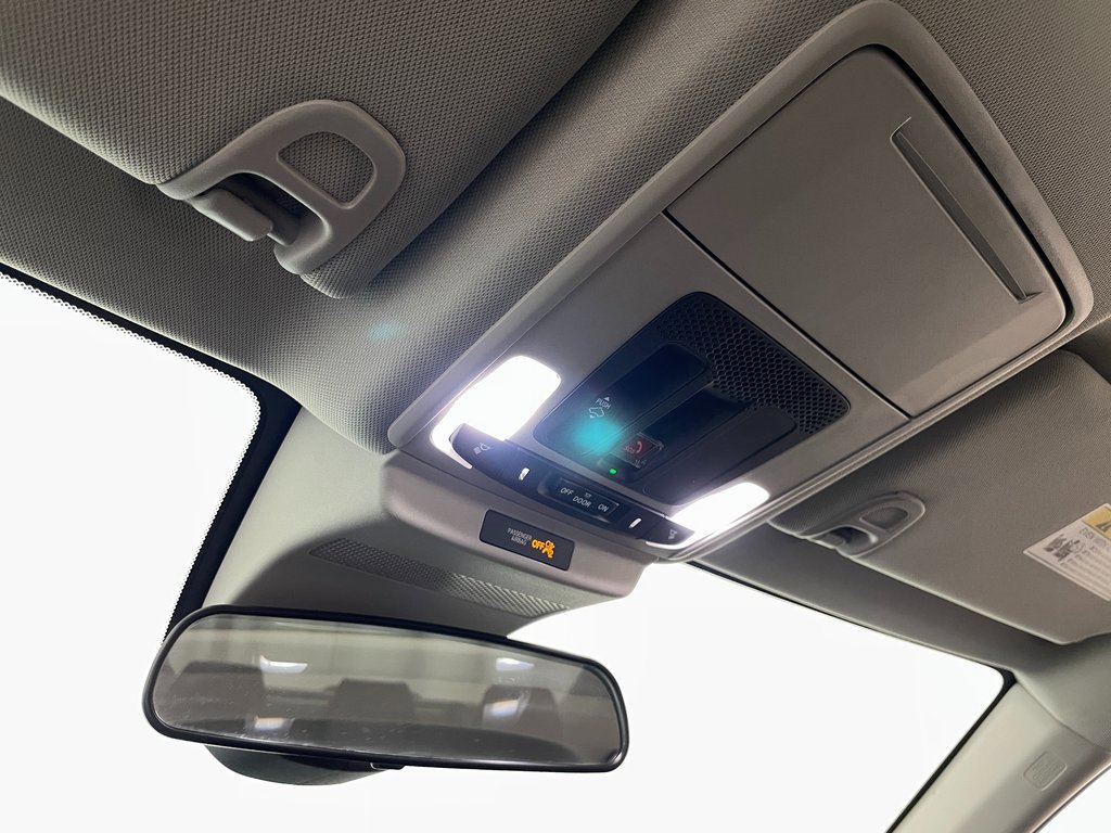 Used 2025 Honda Accord SE image 28