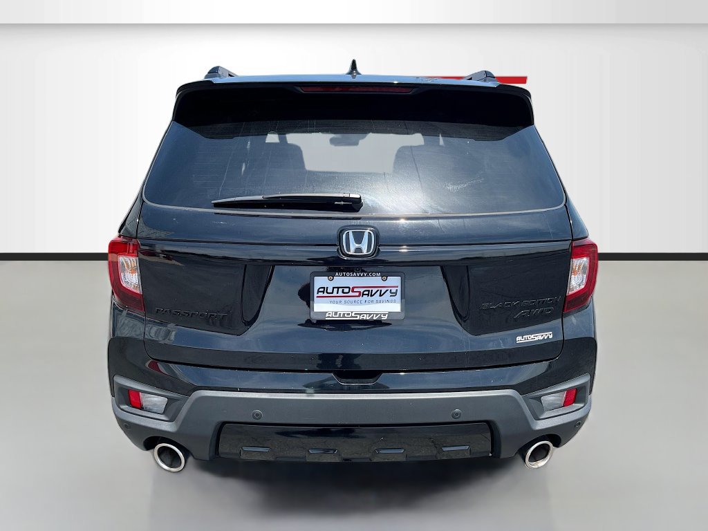 Used 2025 Honda Passport Black Edition image 6