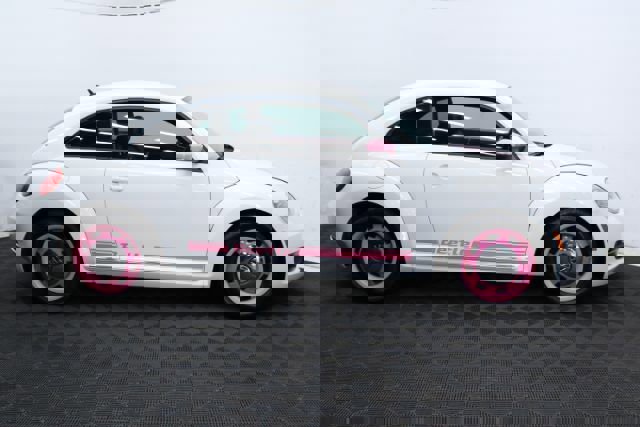Used 2013 Volkswagen Beetle 2.5 image 4
