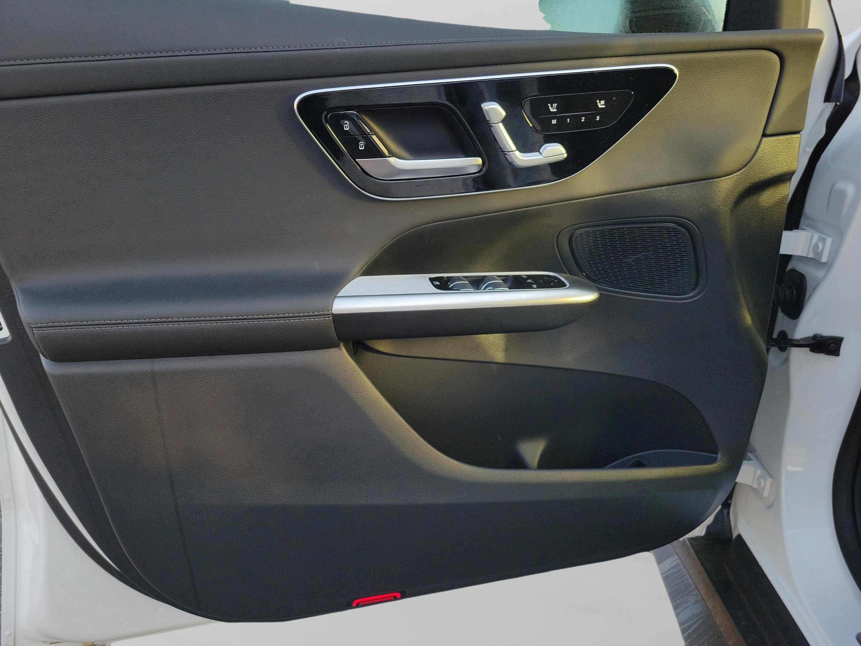 Certified 2026 Mercedes-Benz GLC 300 image 19