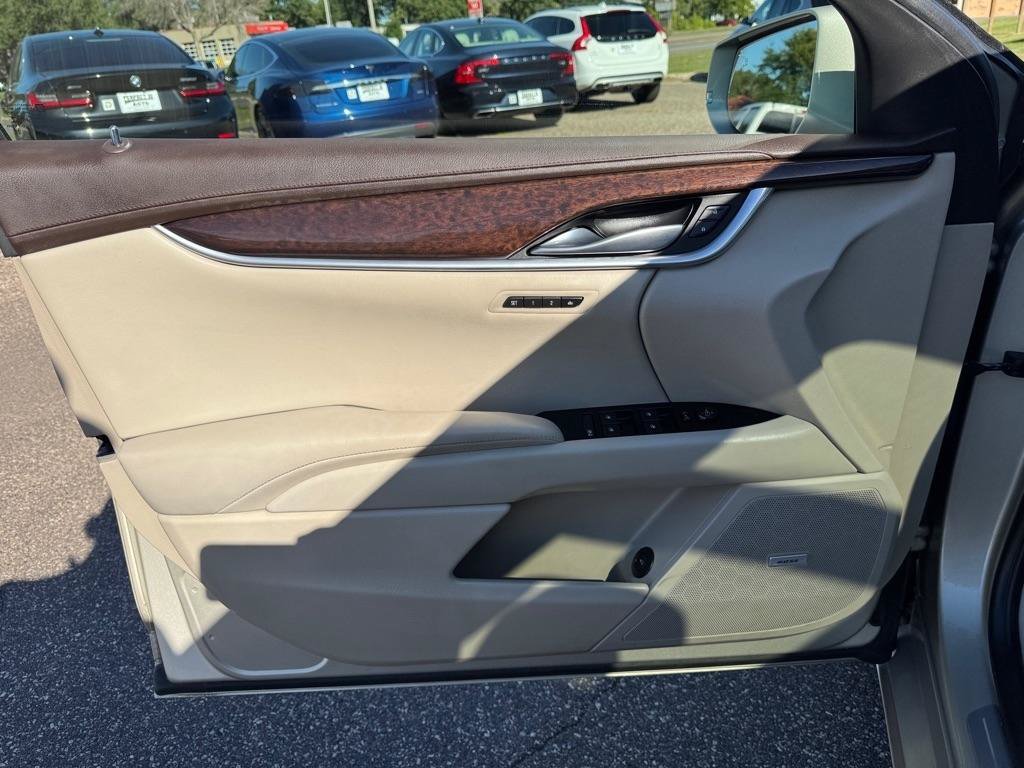 Used 2016 Cadillac XTS Luxury w/ Driver Awareness Package FWD image 16