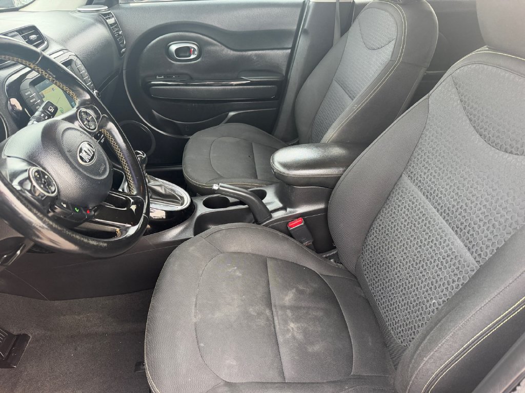 Used 2014 Kia Soul + w/ Audio Package FWD image 10