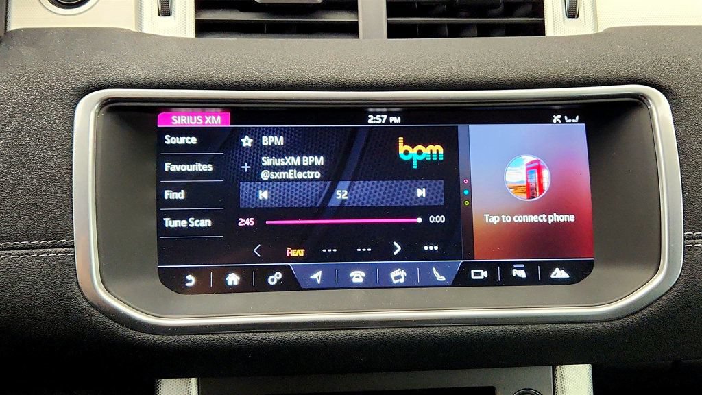 Used 2019 Land Rover Range Rover Evoque HSE Dynamic AWD/4WD image 17