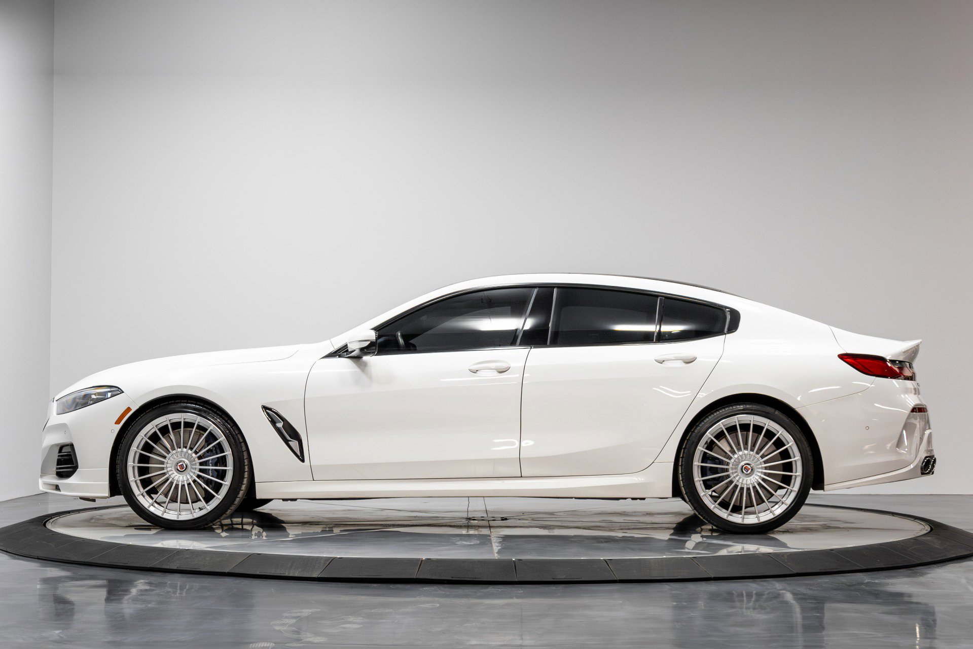 Used 2023 BMW ALPINA B8 xDrive Gran Coupe image 34