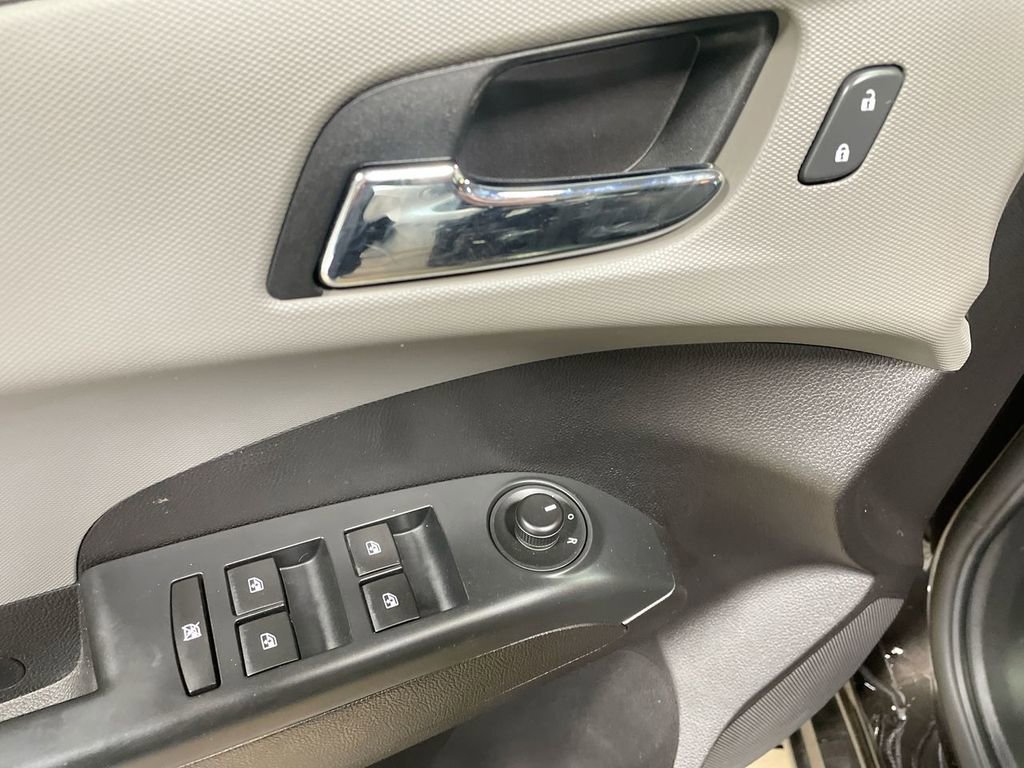 Used 2015 Chevrolet Sonic LT w/ Wheels and Fog Lamp Package FWD image 19