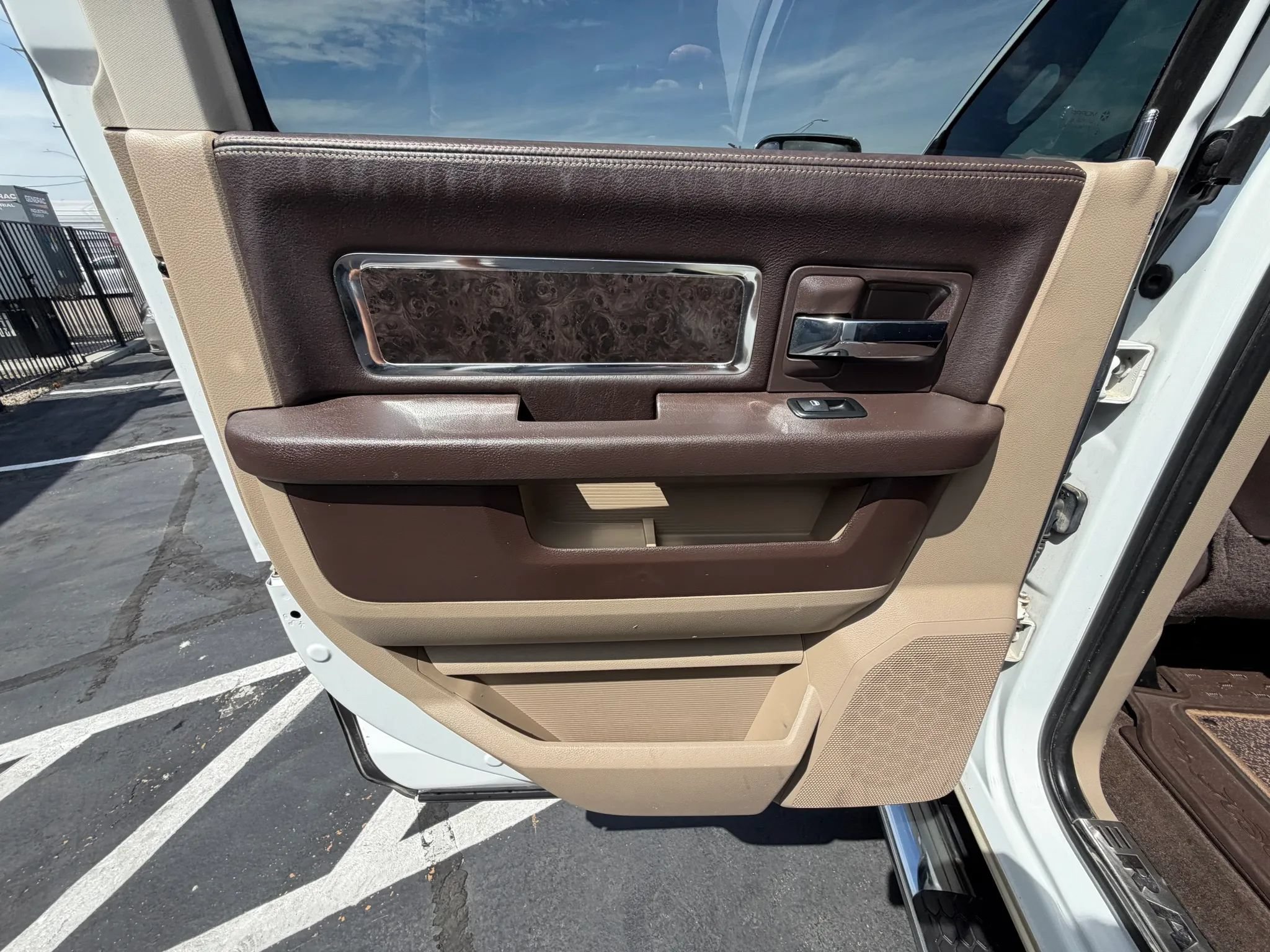 Used 2012 RAM 2500 Longhorn w/ Protection Group AWD/4WD image 19