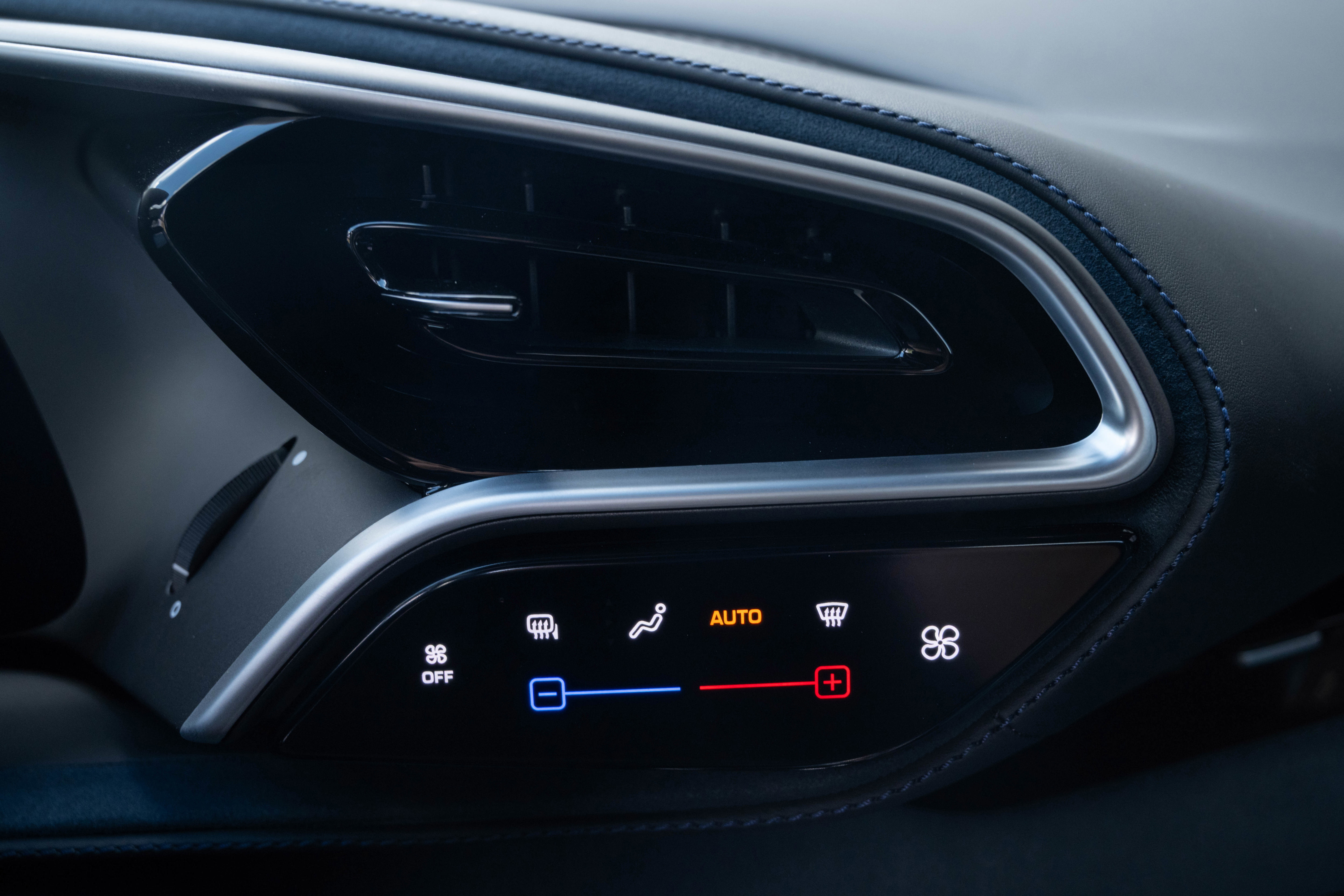 Used 2023 Ferrari 296 GTB image 40