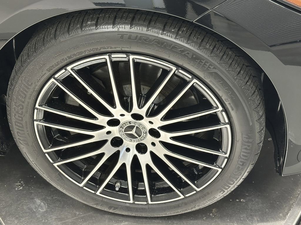Certified 2025 Mercedes-Benz C 300 Sedan image 13