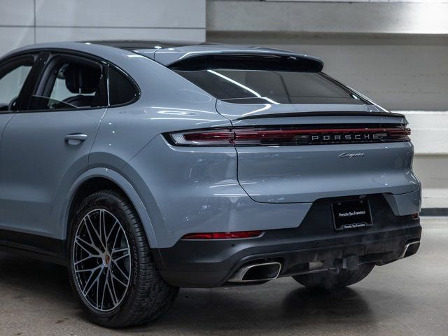 Certified 2025 Porsche Cayenne Coupe image 25