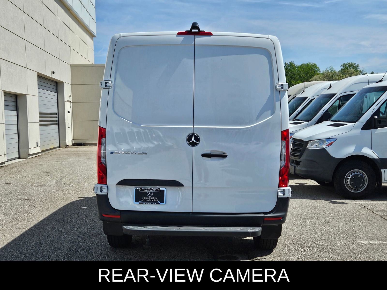 New 2025 Mercedes-Benz eSprinter 144 Cargo image 7