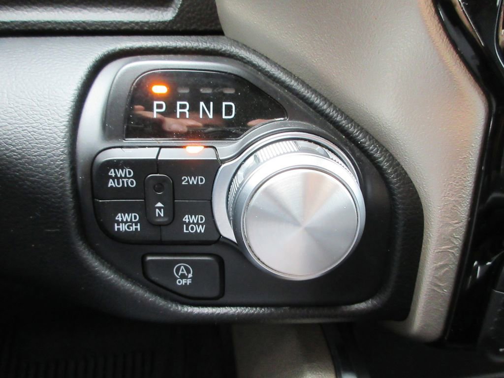 Used 2021 RAM 1500 Laramie image 31