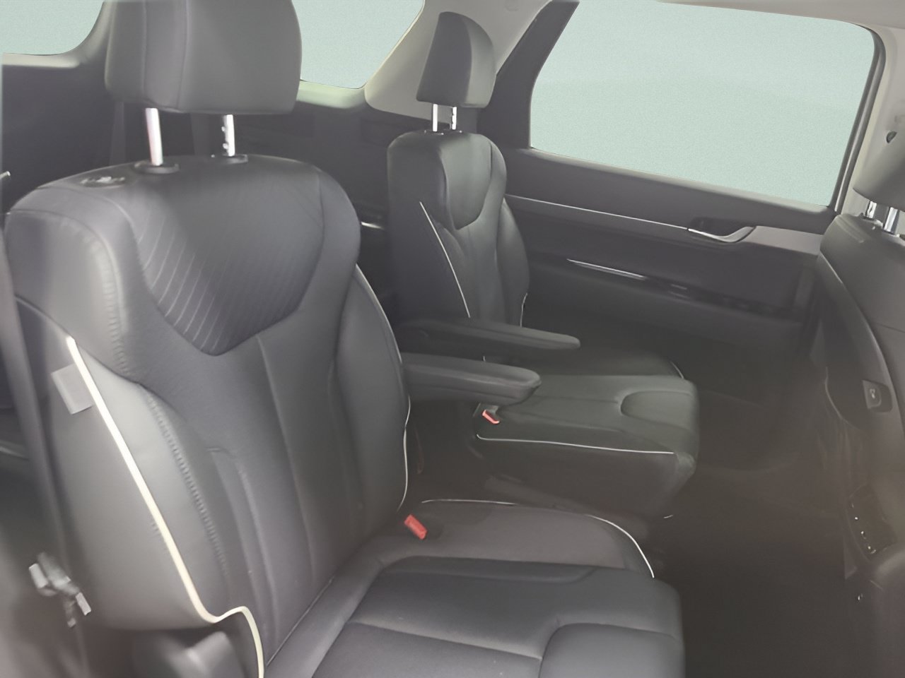 Used 2024 Hyundai Palisade SEL AWD/4WD image 14