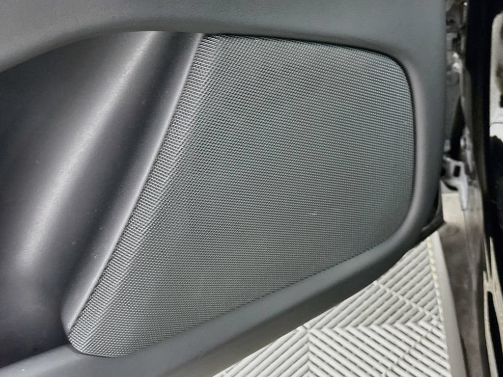 Used 2020 Tesla Model X Performance AWD/4WD image 19