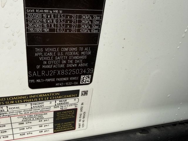 Used 2025 Land Rover Discovery S AWD/4WD image 33