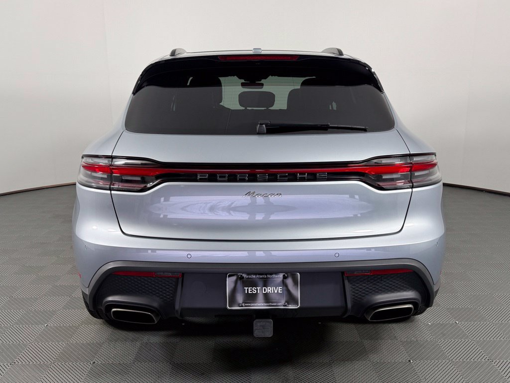 Certified 2025 Porsche Macan AWD/4WD image 6