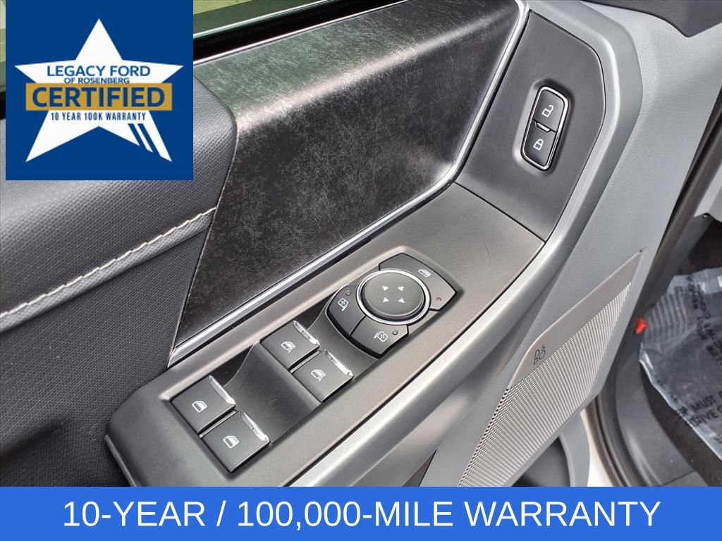 Used 2025 Ford F150 Lightning Flash image 26