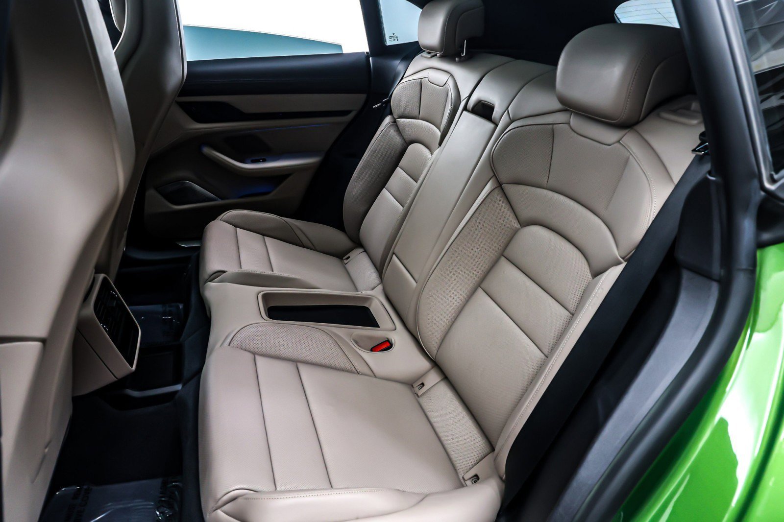 Used 2023 Porsche Taycan 4S image 8