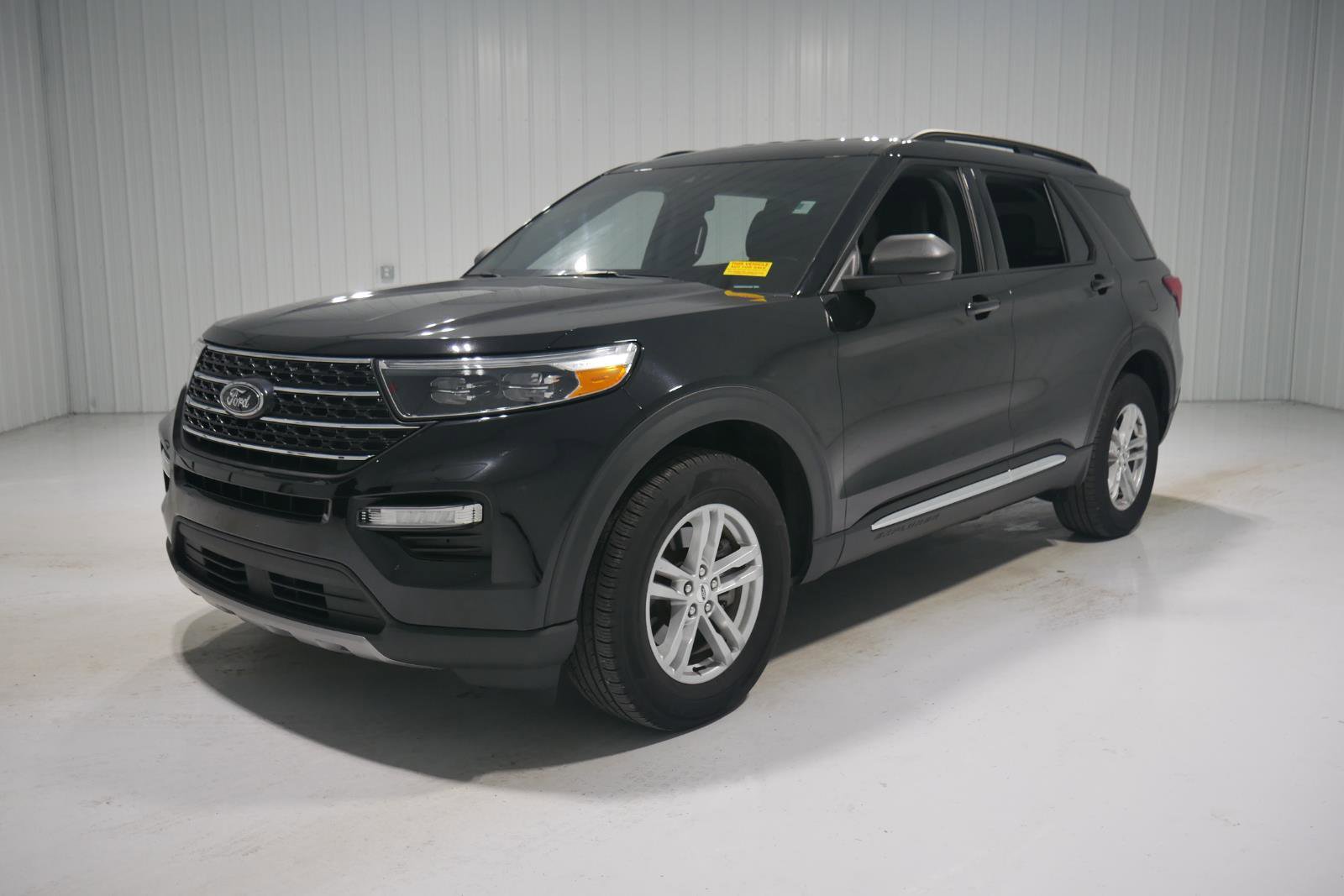 Certified 2023 Ford Explorer XLT w/ Equipment Group 202A