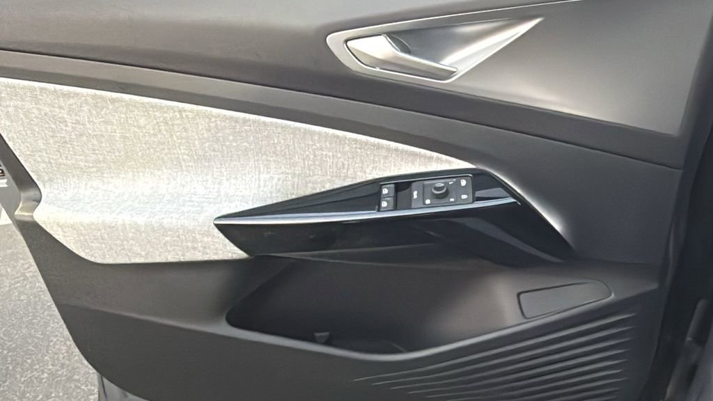 New 2026 Volkswagen ID.4 Pro AWD/4WD image 23