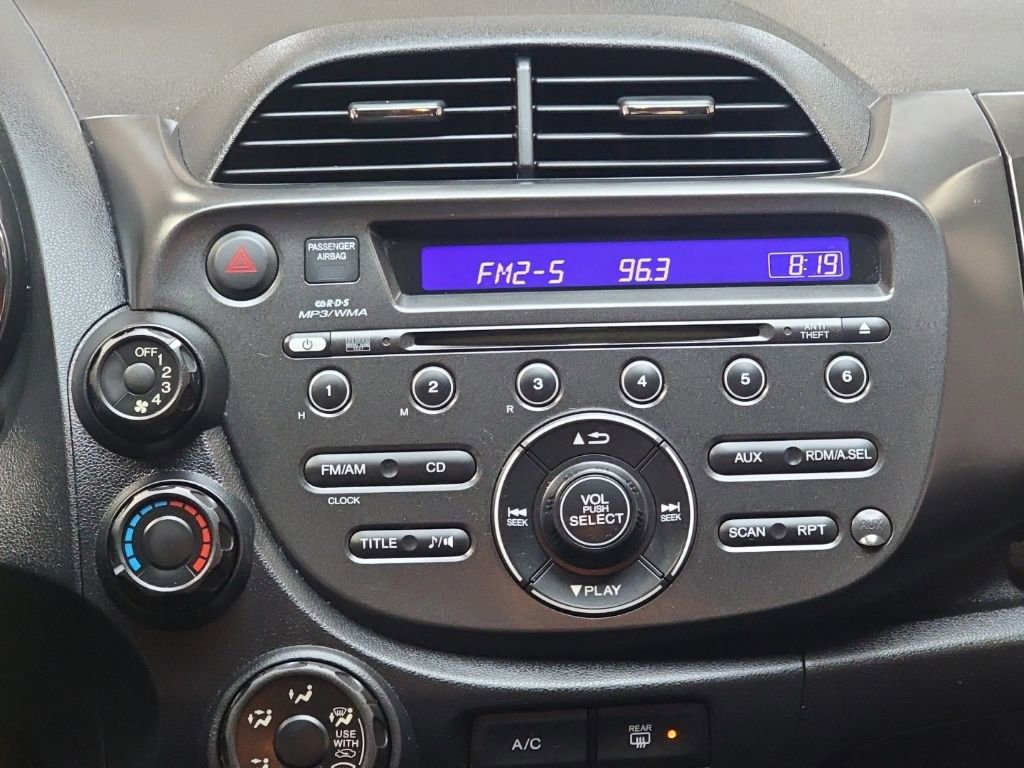 Used 2013 Honda Fit Sport image 17