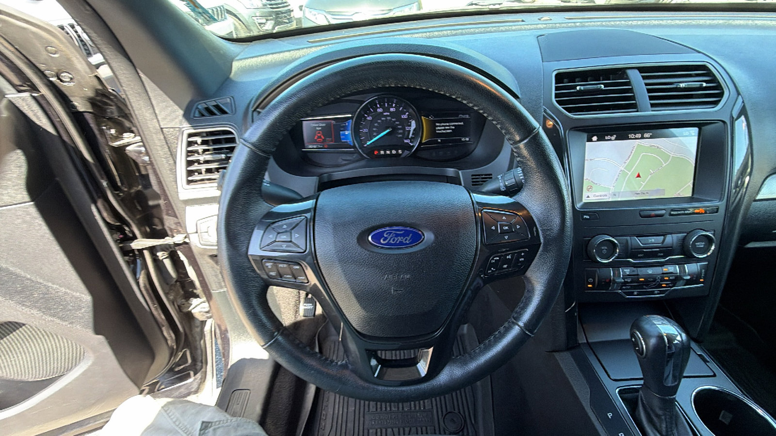 Used 2019 Ford Explorer XLT w/ Equipment Group 202A image 27