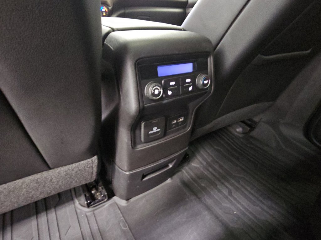 Used 2023 GMC Acadia Denali w/ Denali Ultimate Package AWD/4WD image 36