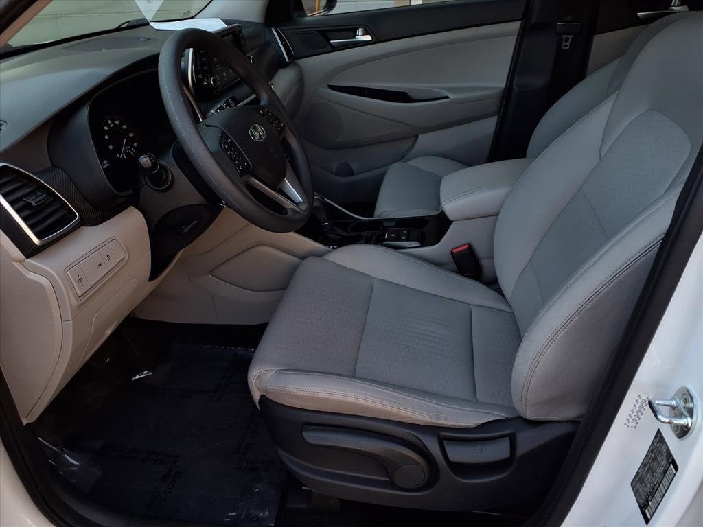 Used 2021 Hyundai Tucson SE w/ Cargo Package image 16