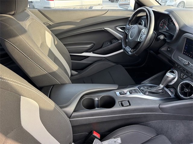 Used 2023 Chevrolet Camaro LT image 6