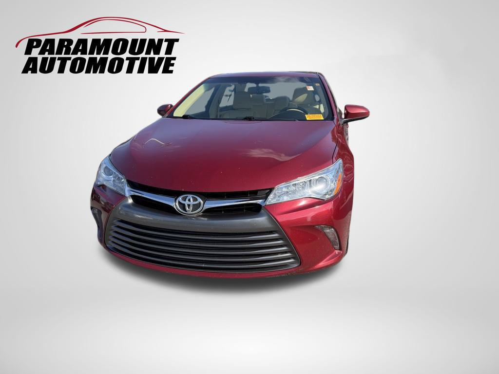Used 2017 Toyota Camry XLE w/ Moonroof Package FWD image 2