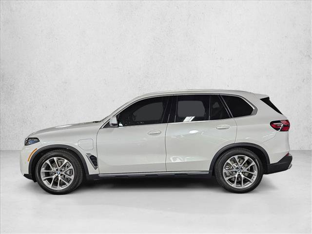 New 2026 BMW X5 xDrive50e w/ Executive Package image 8