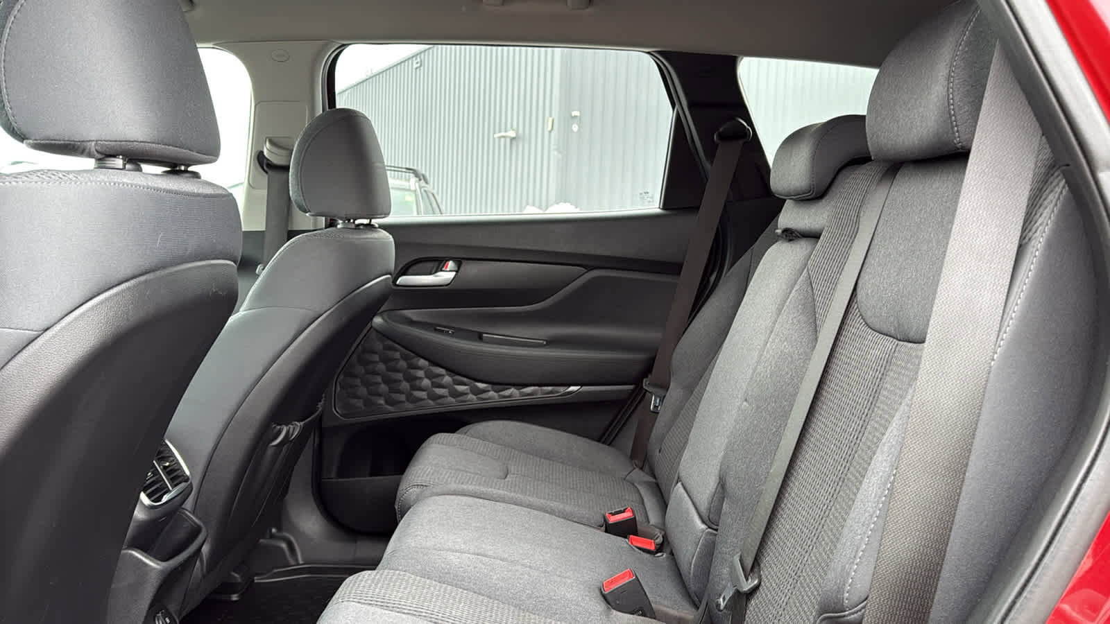 Used 2019 Hyundai Santa Fe SEL image 25