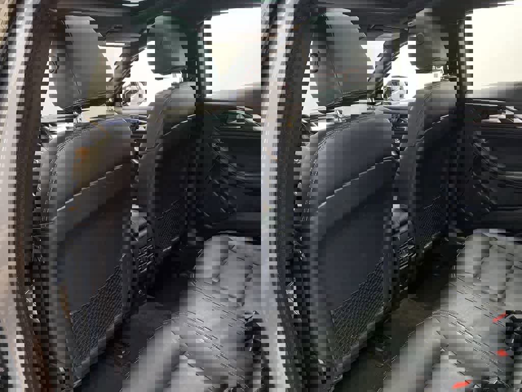 Used 2017 INFINITI QX30 Premium w/ Navigation Package image 16