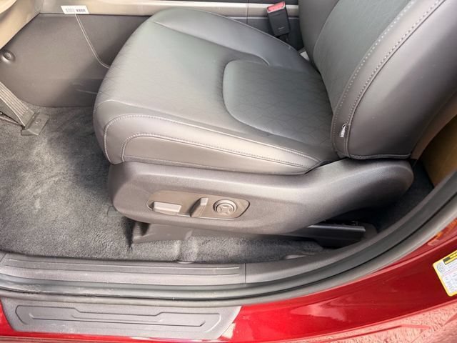 New 2026 Kia Carnival SX FWD image 7
