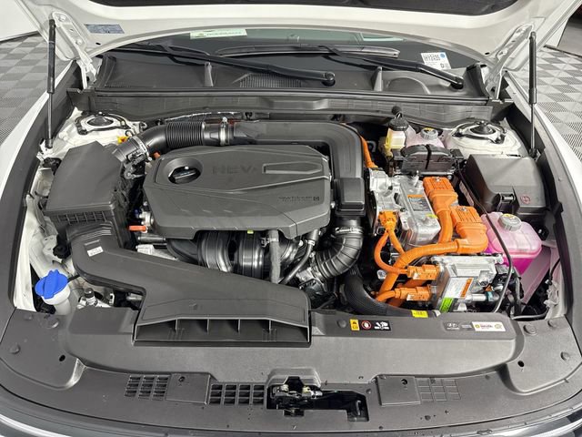 Used 2025 Hyundai Sonata Limited image 54