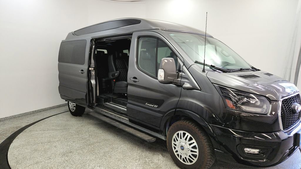 Used 2025 Ford Transit 150 Low Roof AWD image 7