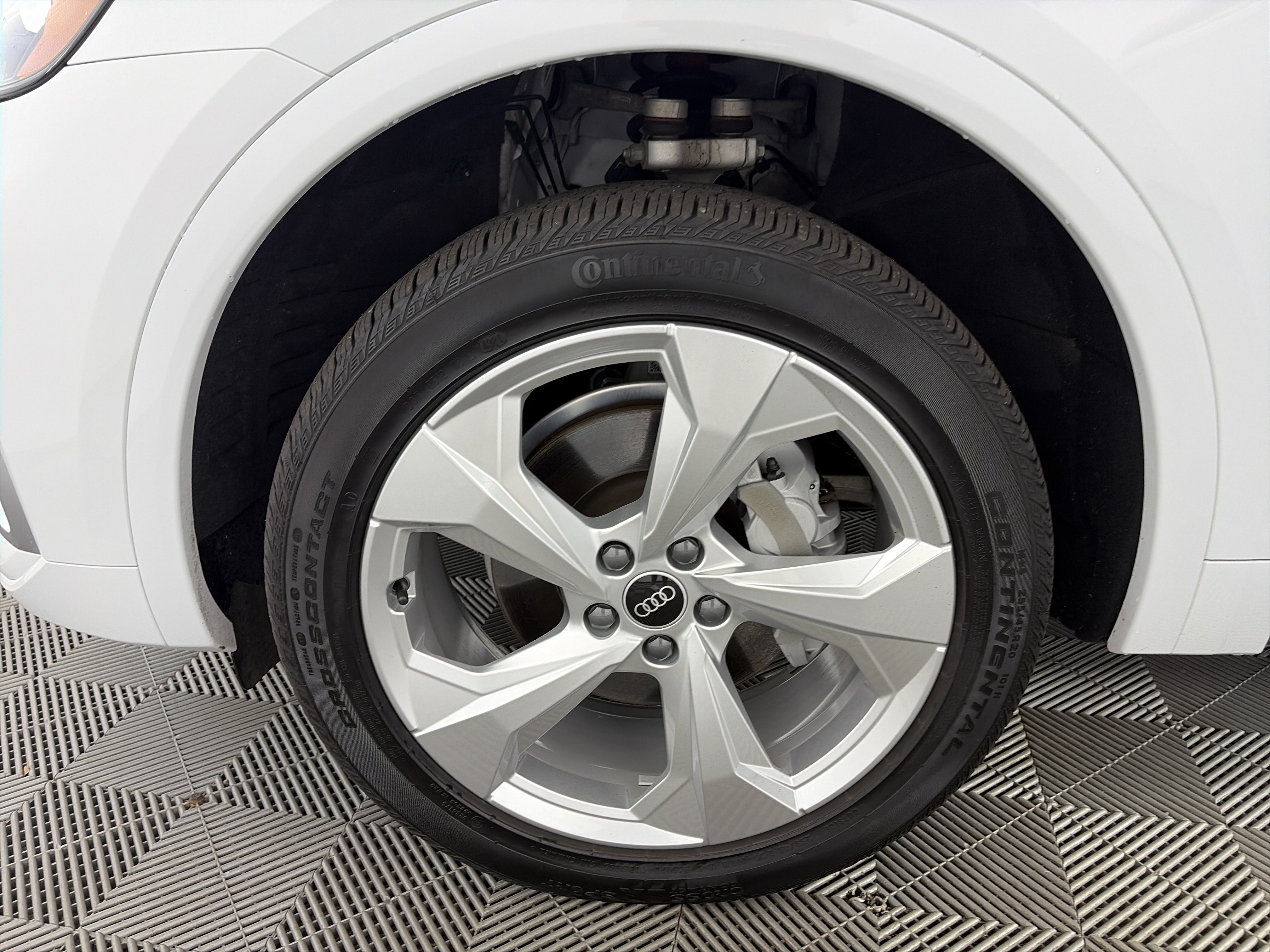 Certified 2022 Audi Q5 2.0T Premium Plus AWD/4WD image 12