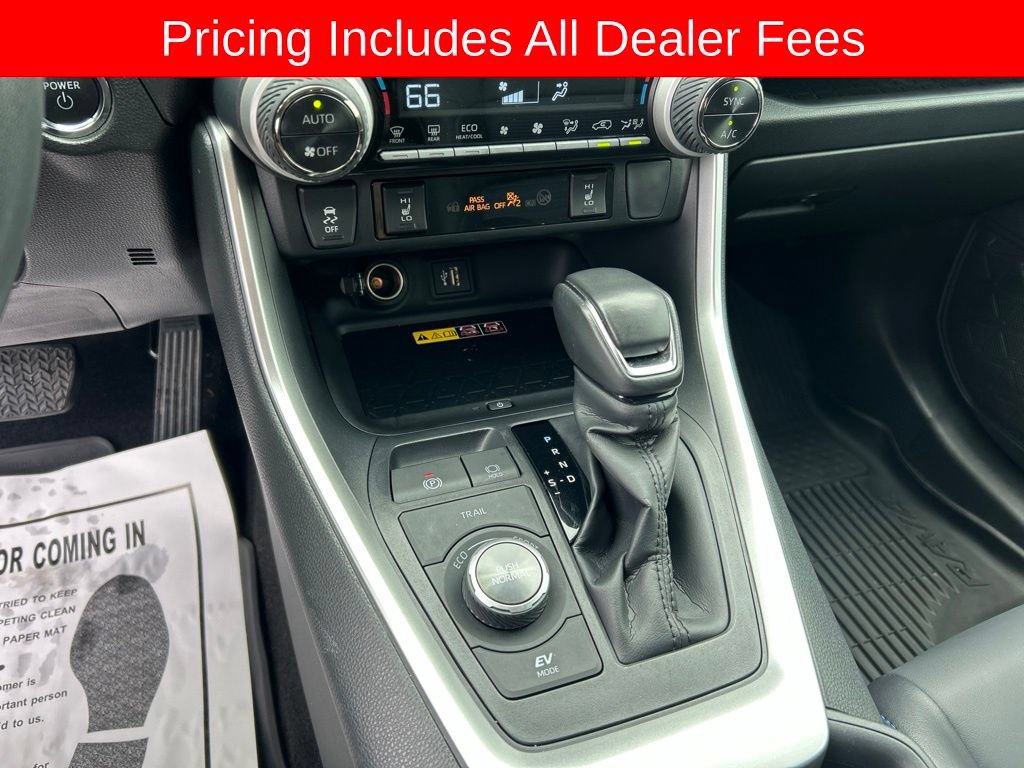 Used 2024 Toyota RAV4 XSE w/ Advanced Technology Package AWD/4WD image 11