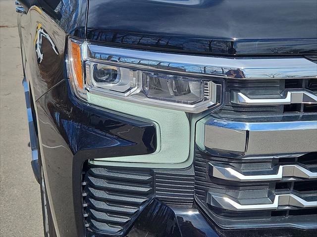Used 2025 Chevrolet Silverado 1500 LTZ w/ LTZ Convenience Package II AWD/4WD image 28