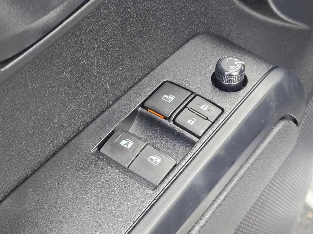 Used 2021 Toyota Tacoma SR RWD image 22