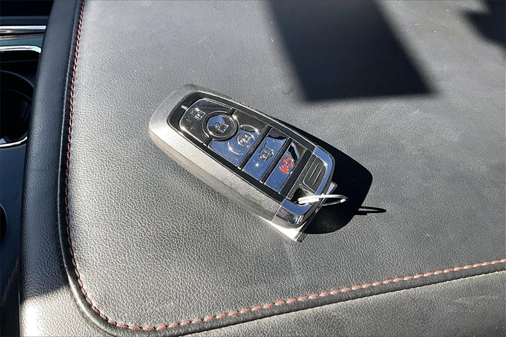 Used 2024 Lincoln Aviator Reserve image 32