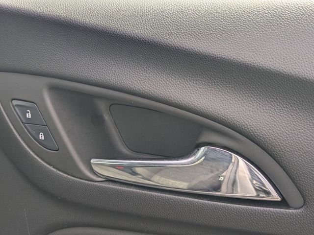 Used 2024 Chevrolet Equinox LT image 38