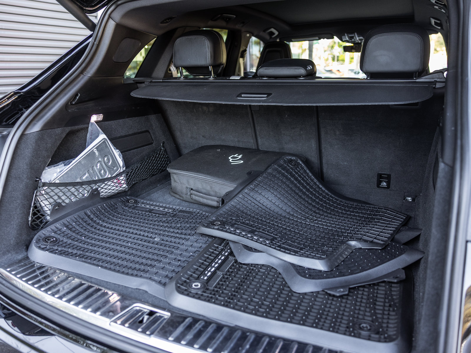 Certified 2023 Porsche Cayenne Platinum Edition AWD/4WD image 26