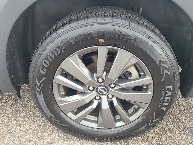 Used 2022 Nissan Pathfinder SV AWD/4WD image 27