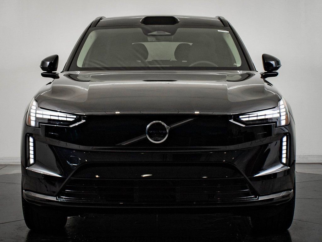 Used 2025 Volvo EX90 Plus AWD/4WD image 2