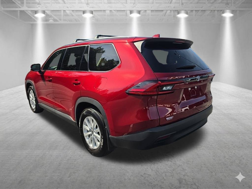 Used 2025 Toyota Grand Highlander FWD image 6